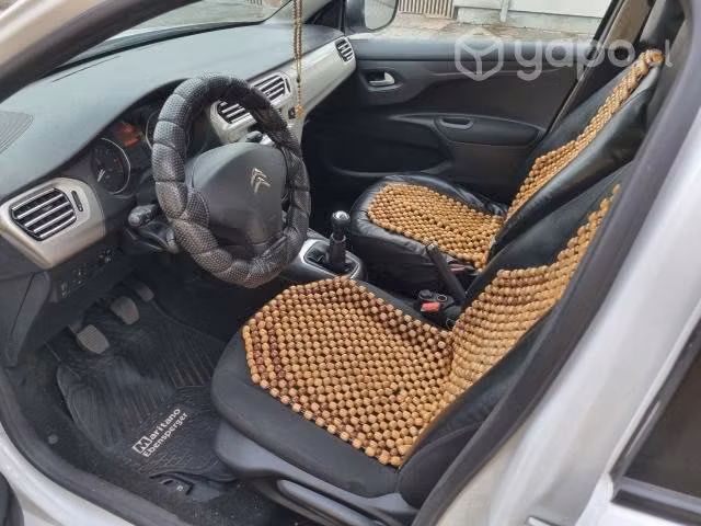 Citroen 2022 bencinero 1.2 lt