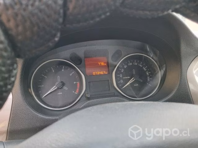 Citroen 2022 bencinero 1.2 lt