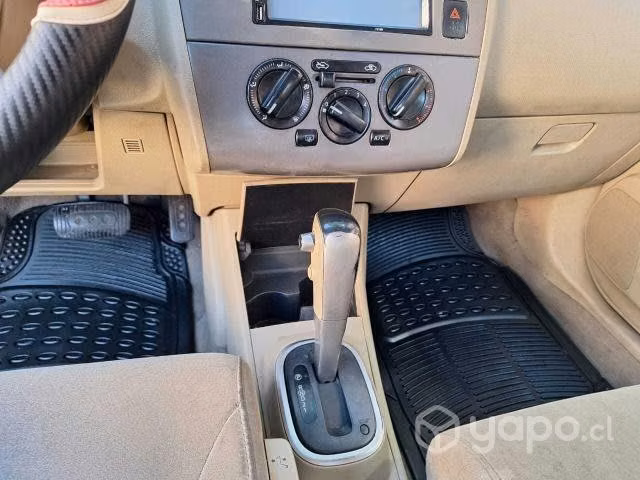 Nissan tiida 2008 - Imagen 4