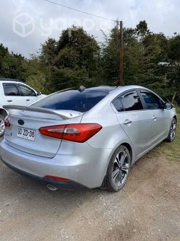 Kia motors cerato 2014