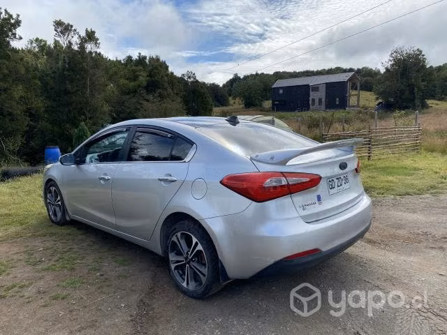 Kia motors cerato 2014