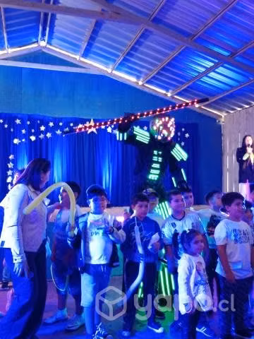 Show robot led