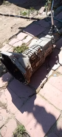 Caja de cambio MAZDA B2200 - Imagen 2