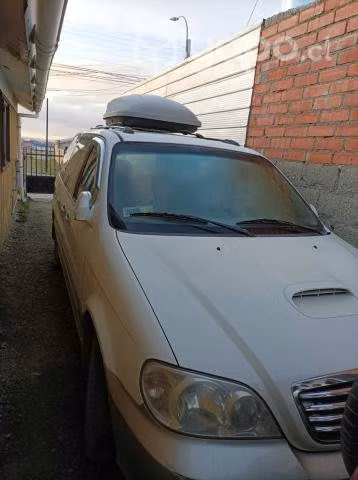 Kia carnival 2002