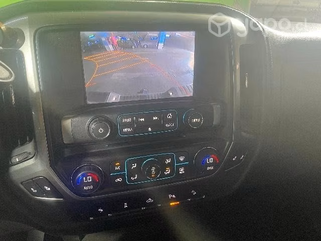 Vendo CHEVROLET SILVERADO 2015 único dueño