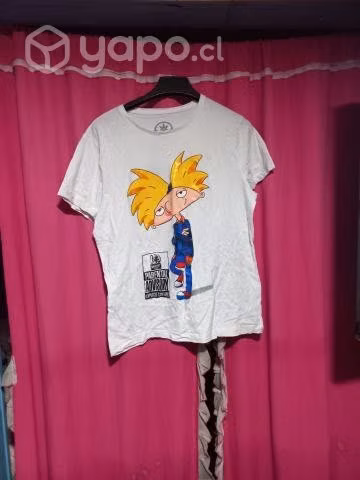 Poleras en diferentes tallas