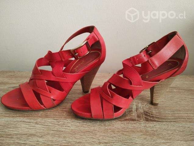 Sandalias color rojo - Imagen 2