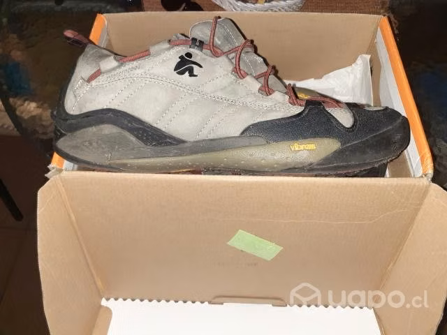 Pack de Ropa de marca y zapatillas - Imagen 4
