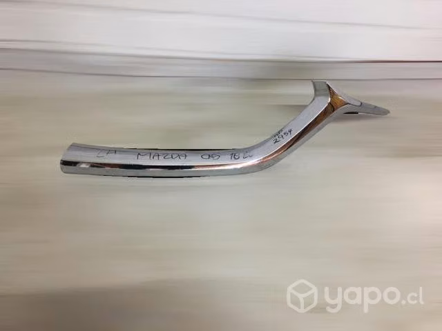 Bisel cromado de mascara lh mazda cx5 18-22