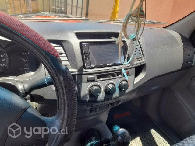 Toyota hilux 2013 d cab 4x4 2.5 2013 - Imagen 5