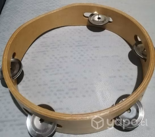 Instrumentos los tres por 5.000