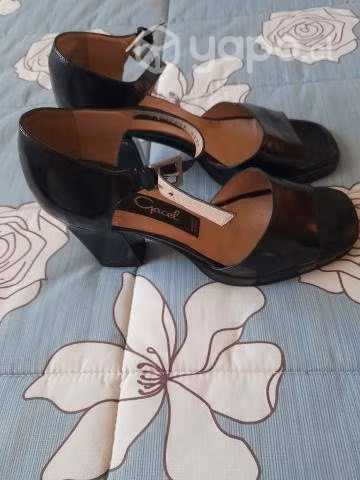 Chala marca gacel color negro N° 38