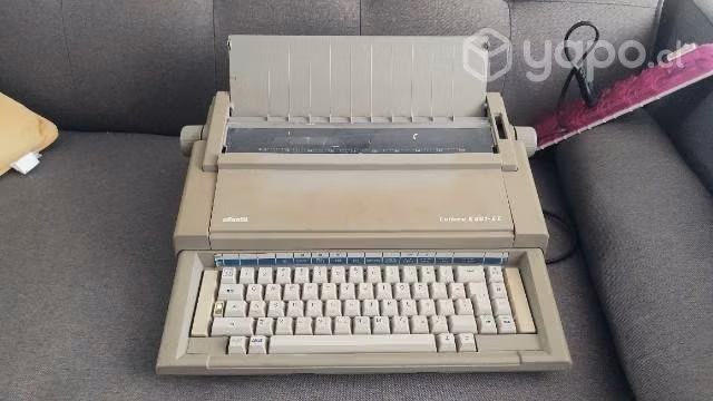 Máquina de escribir antigua
