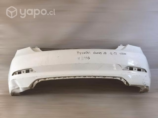 Parachoque trasero Hyundai Grand i10 2017 sedan