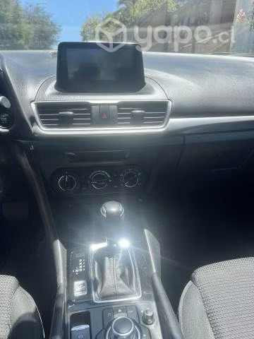Mazda 3 Semi Full único dueño - Imagen 4