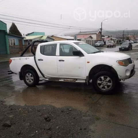 Se vende mitsubishi l200 4x4 LIBERADA