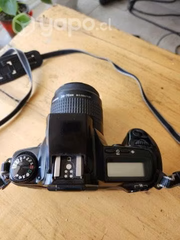 Canon EOS 3000 - Imagen 3