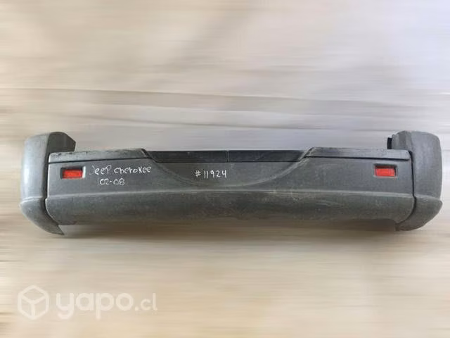 Parachoque trasero Jeep Cherokee 2002 2008
