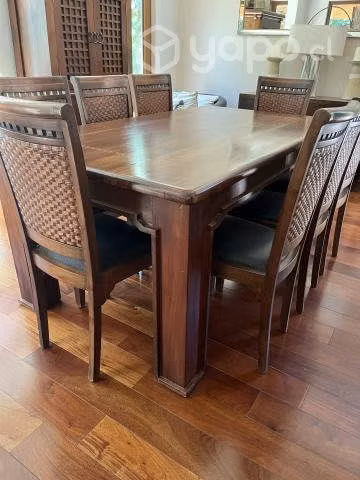 Comedor usado con 8 sillas