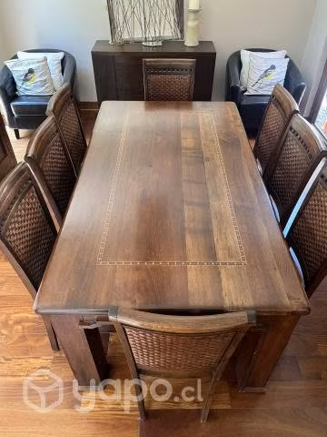 Comedor usado con 8 sillas
