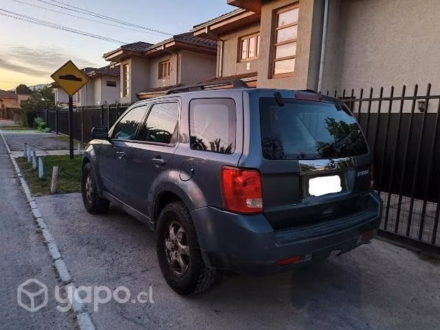 Mazda Tribute 2.5 2010