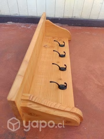 Percha ,colgador de caquetas y sombreros