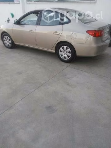 Hyundai Elantra 2011 - Imagen 2