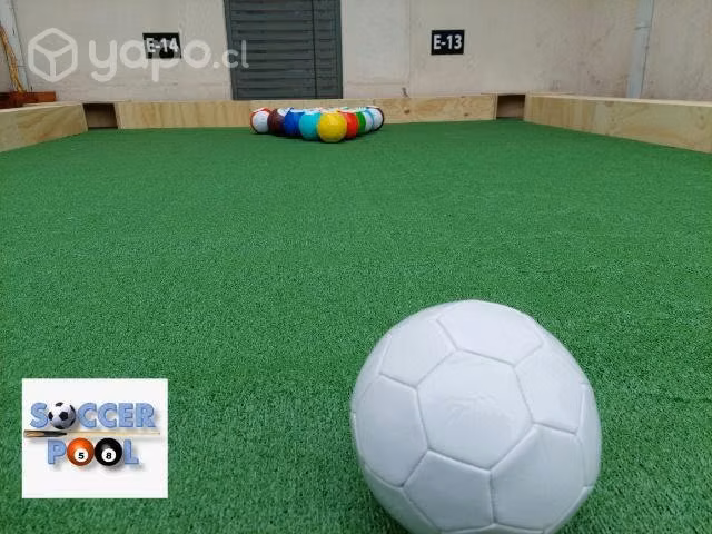 Pelotas de futbol-pool