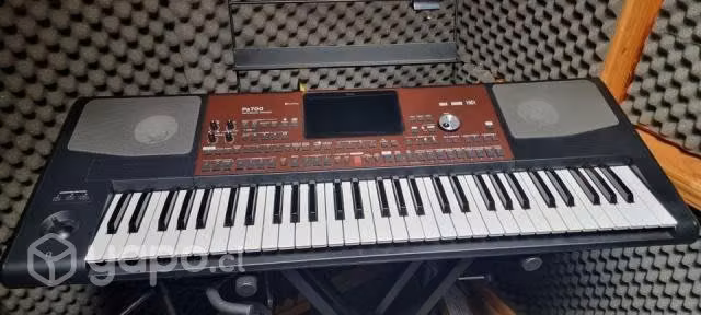 KORG Pa 700