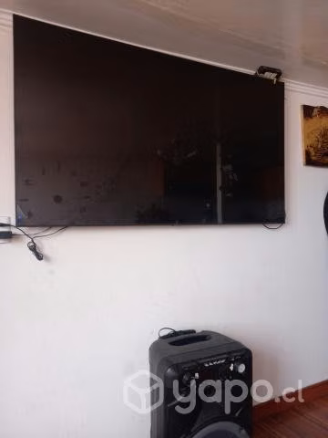 Smart tv Samsung de 70" y parlante master g
