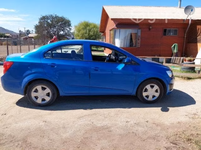 Chevrolet sonic 2012 - Imagen 4