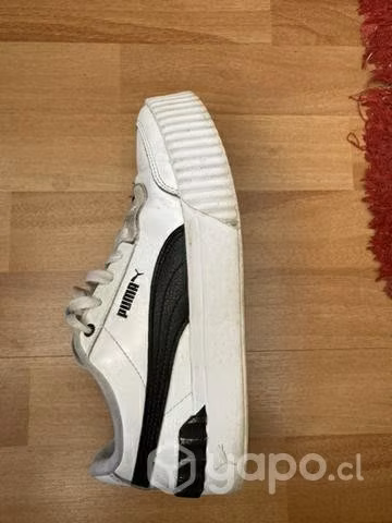 Zapatillas Puma Nuevas casi sin uso - Imagen 2