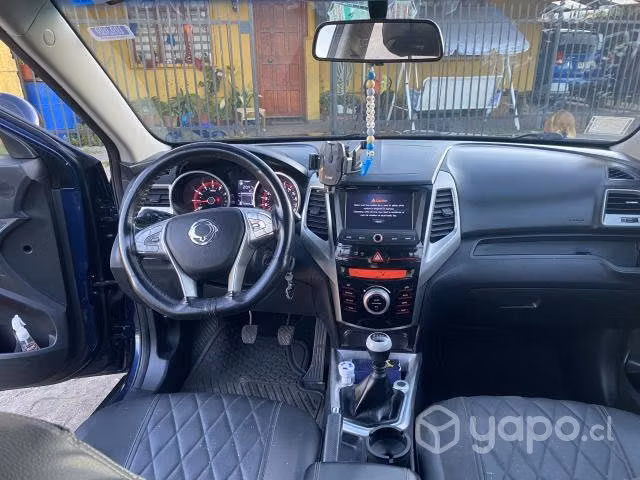 Ssangyong Tivoli full