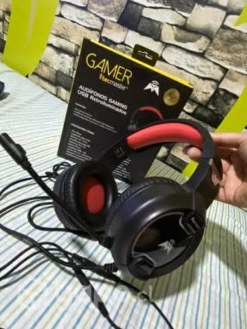 Audífonos Gamer Retroiluminados - Imagen 2