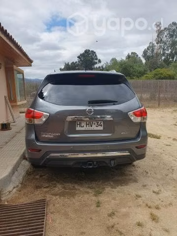 Nissan pathfinder advance 4x4 2016