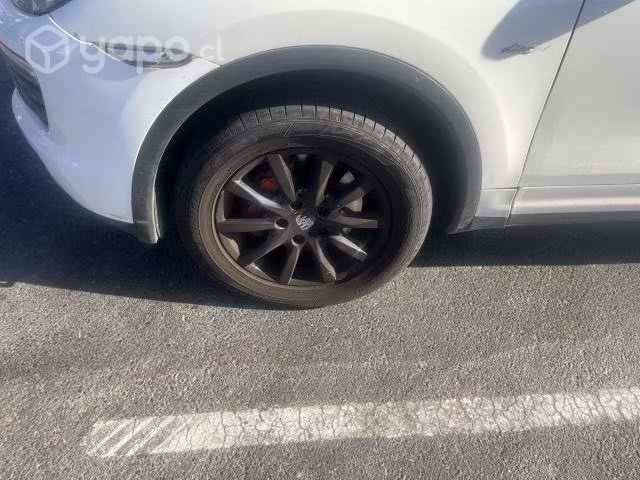 Porsche cayenne 2011