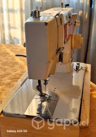 Maquina de coser for ever