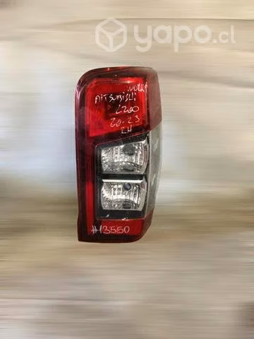 Foco trasero RH Mitsubishi L