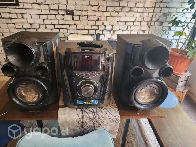 Equipo LG perfecto estado Modelo RCD406