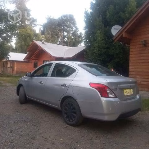 Nissan versa año 2018