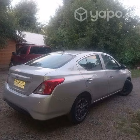 Nissan versa año 2018