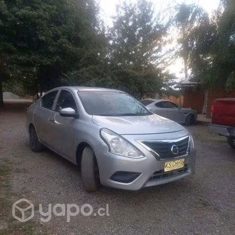 Nissan versa año 2018