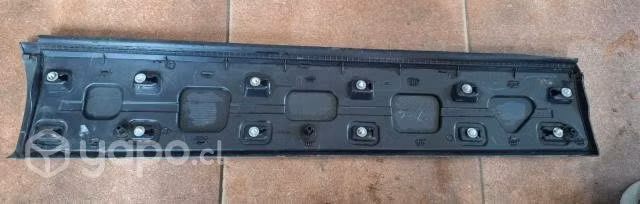 Moldura de puerta delantera RH Land rover 11-19 - Imagen 4