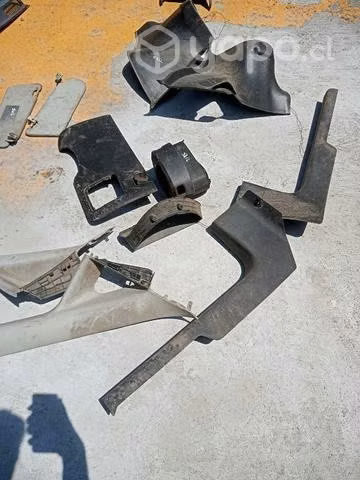 Mercedes benz a200 plasticos interiores maleta env