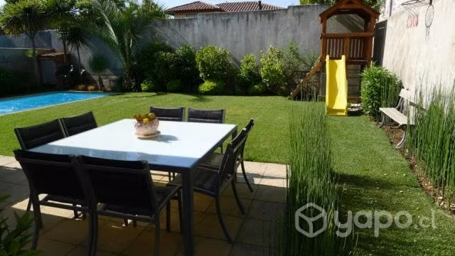 Mesa de aluminio con vidrio templado