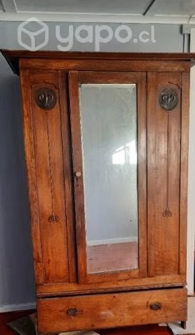 Ropero antiguo