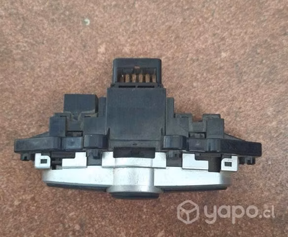 Botón Hazard Hyundai Accent año 2014-2020 - Imagen 3