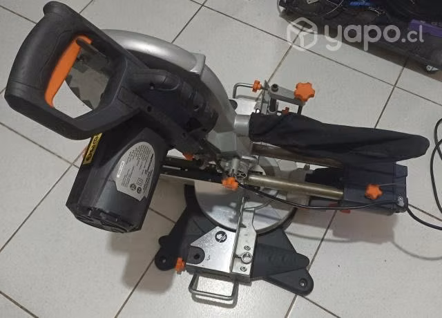 Sierra Ingleteadora Telescópica 10" Gladiator