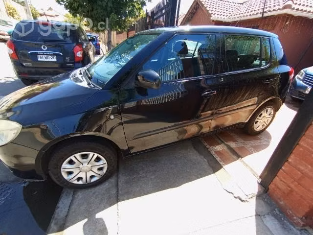 Vendo Skoda Fabia impecable.