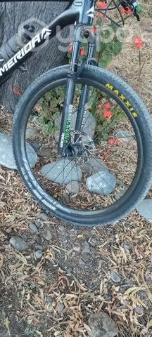 Mérida carbono talla L 29er - Imagen 4